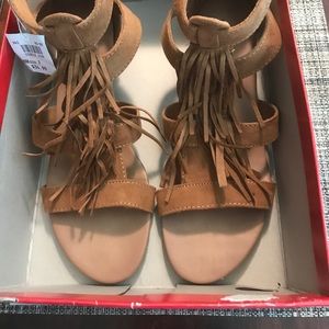 REDUCED!  AMERICA EAGLE SUEDE FRINGE SANDAL NWT (6-2019)